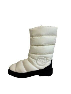 Chanel Snow Boots White